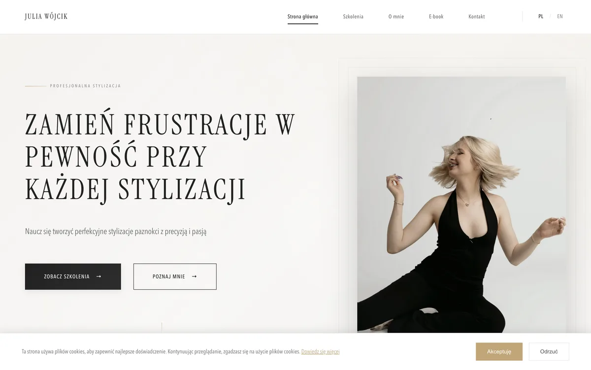 Julia Wójcik - stylizacja paznokci